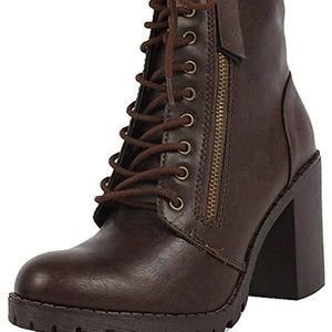 Round Toe Stacked Lug Heel Lace Up Ankle Booties